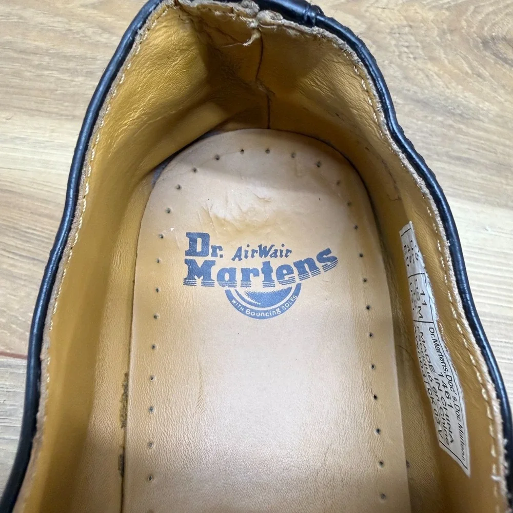 Dr Martens Oxfords Black Leather Mens 11 Classic Business Casual Modern Punk Y2K